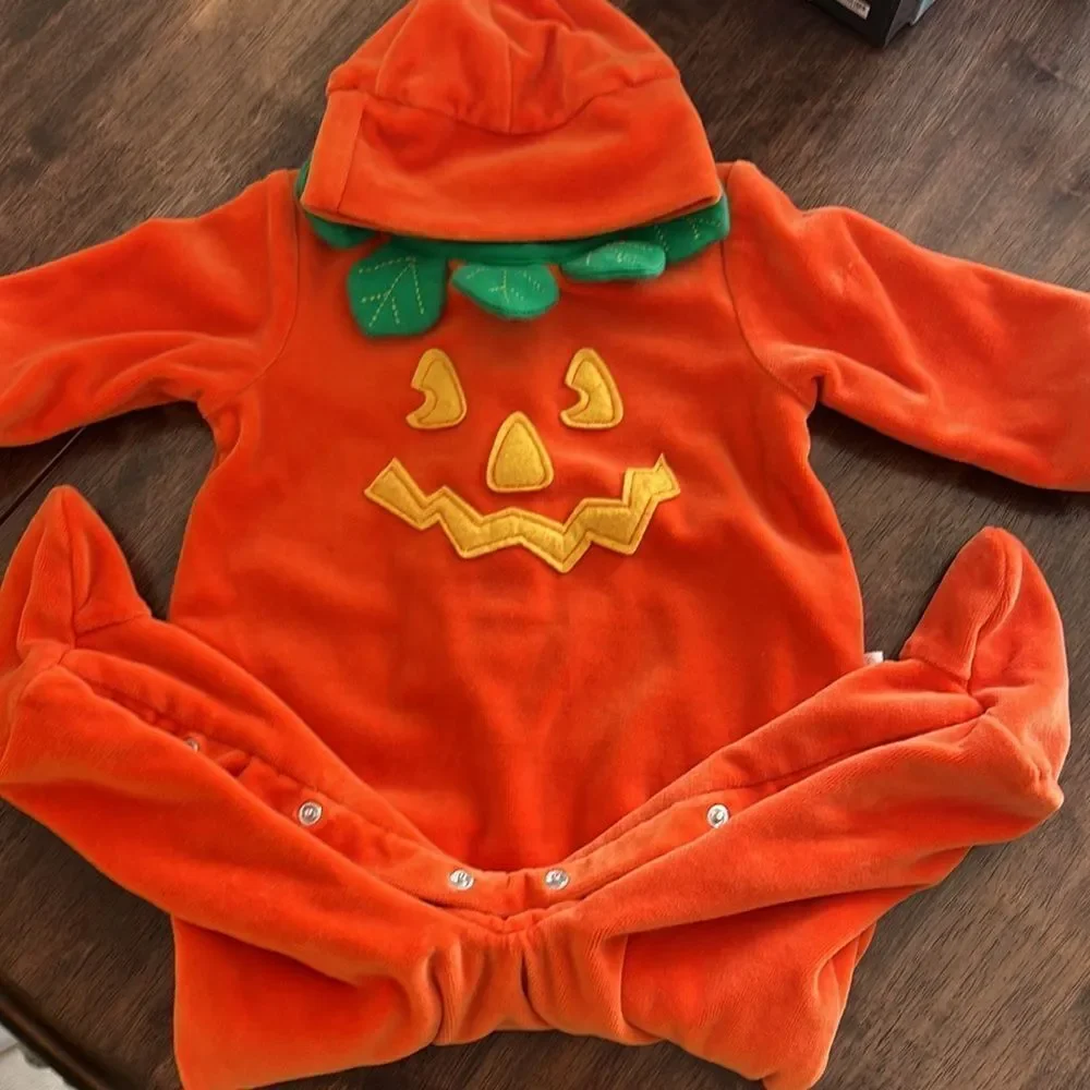 Osh Kosh Baby Orange Pumpkin Soft Fleece Snap One Piece with Hat- 12 months